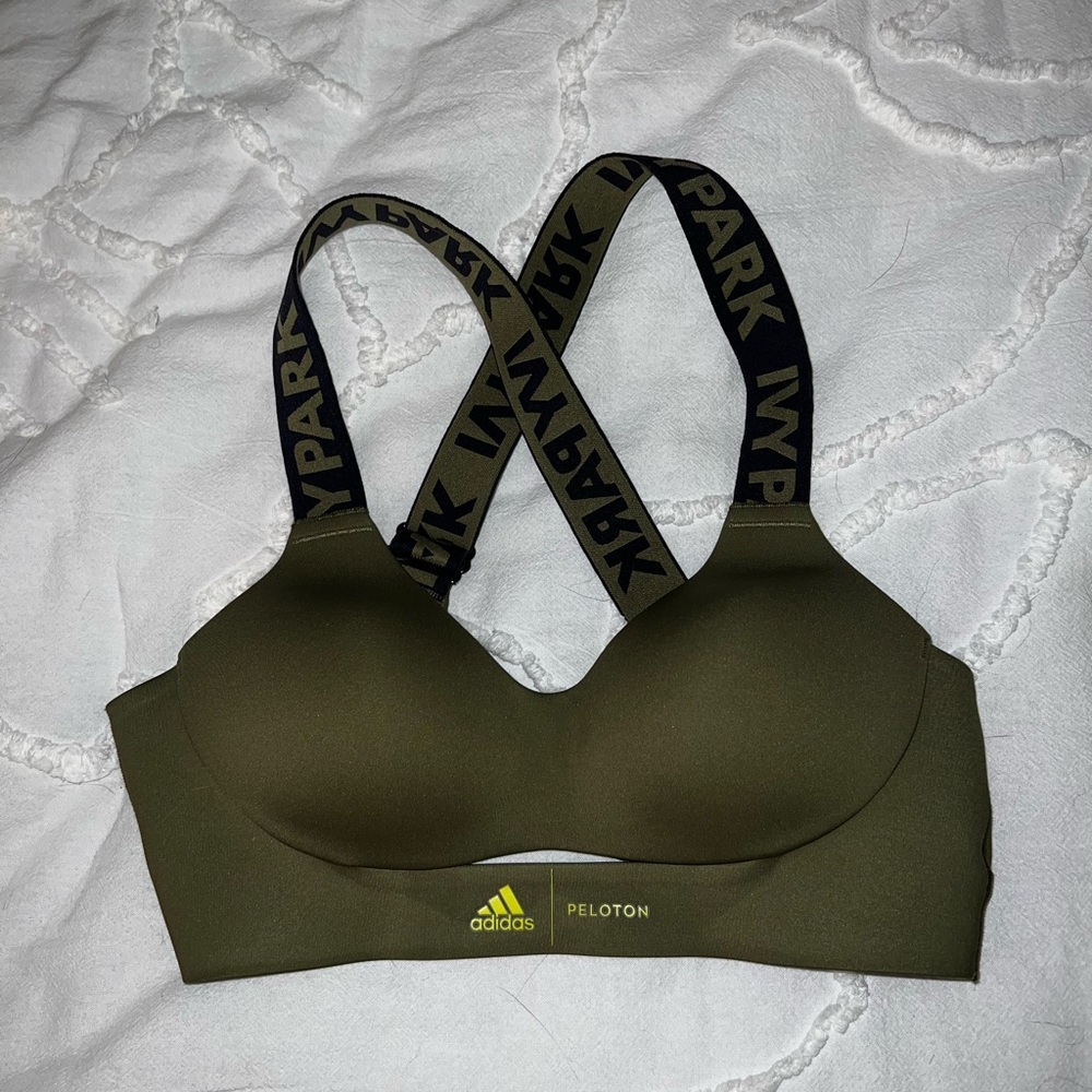 IVYPARK x Peloton sports bra